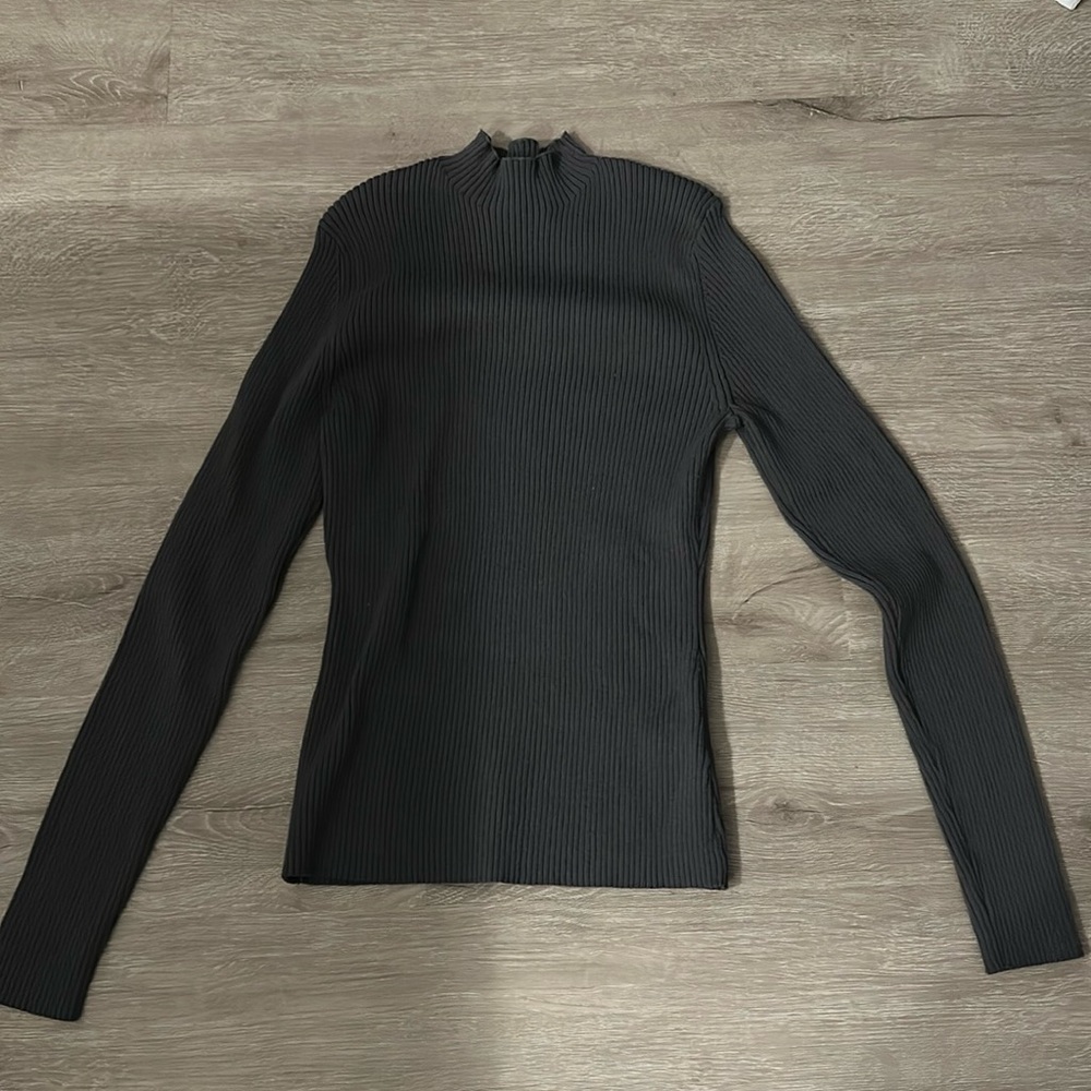 H&M Ribbed Sweater